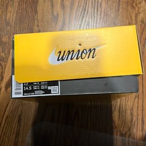 Nike union Cortez size 13 men brand new!!